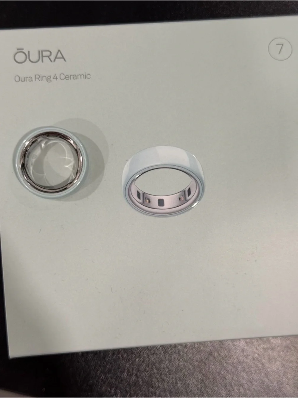Oura Ring Gen 4 Ceramic Smart Ring — White with Silver Inner Band